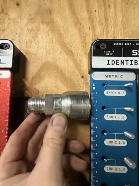 1AA10MJ10 AEROQUIP Eaton Ttc Crimp Fitting