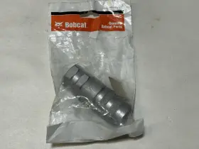 7246788 BOBCAT Hydraulic Female Flat Coupler