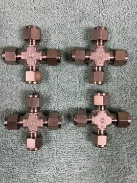 SS-600-4 CAJON SWAGELOK Steel Tube Fitting Union Cross