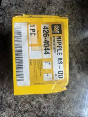 426-4044 CAT Disconnect Nipple Plug Male Npt Mnpt Connector