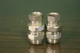 P-HC-4414 DEVILBISS Swivel Connector Hose Fitting Reuseable
