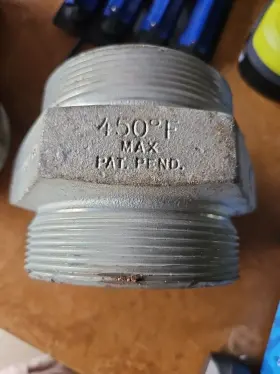 GDB38 DIXON Boss Double Spud Joint Iron Polymer Seat