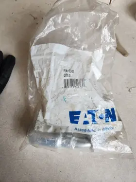 12U-692 EATON WEATHERHEAD Hose Female Jic Fitting