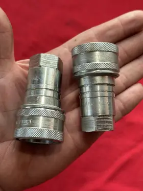 NV12 FASTER Female Hydraulic Push Couplers Deere