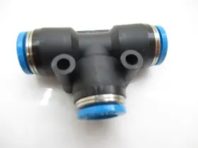 153130 FESTO Push Connector