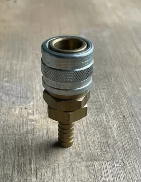4804 FOSTER Disconnect Coupler