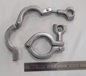 13MHM-G200 GLACIER TANKS Sanitary Pressure Clamp Single Hinge