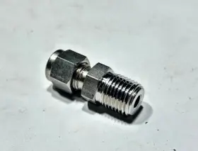 768LSS HAM-LET Tube Mnpt Lok Male Connector