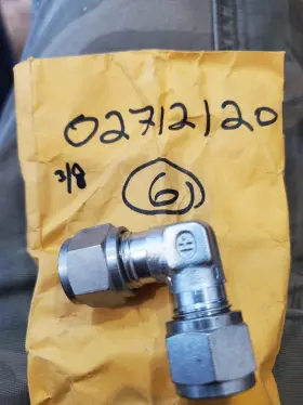 6LM8-316 HOKE / GYROLOK Male Elbow Tube Od Npt Compression