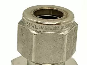 CMC-6-8N-S316 HY-LOK Male Connector Tube #3