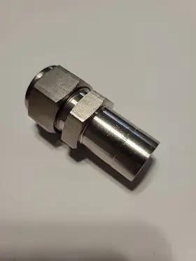 SS-1010-R-12 HY LOK Straight Fitting Tube