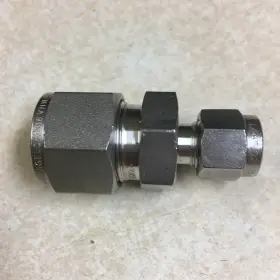 CUR-8-4-S316 HYLOK Hy Lok Reducing Union Tube