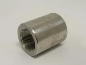 1LVN4 INDUSTRY-STD Box Pipe Coupler