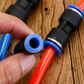 I020-A035 MADHORNETS Straight Pneumatic Connectors Release #2