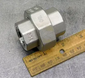 4464K487 MCMASTER CARR Steel Pipe Union Fitting #2