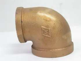 2CFG5 Box Elbow Fnpt
