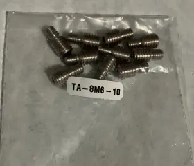 TA-8M6-10 NEWPORT Thread Adaptor Male Pack