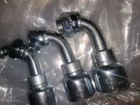 1JSCS Swivel Female Stem Bent Tube Jic Fitting