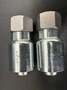 10677-20-20 PARKER Female Swivel Hose Crimp Fitting