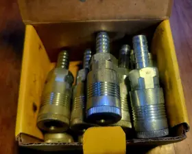 16-6B PARKER Couplers Box