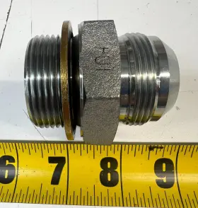 20-20 PARKER Bonded Seal Conversion Adapter Deg Flare Cone