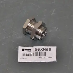 1871-00-14 PARKER Bulkhead Coupling Npt Steel