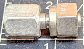 4X6TU4 PARKER Female Adapter Tube Flare