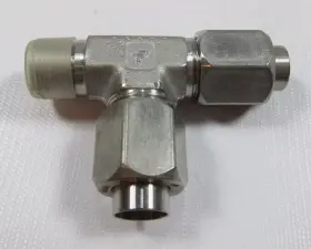 6RBTX-SS PARKER Tube Mnpt Male Tee