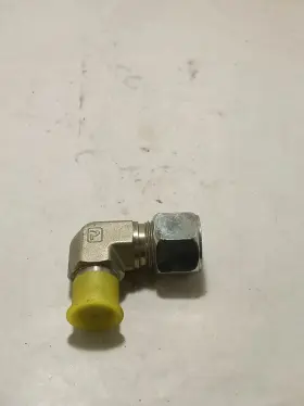 AOEX6-S PARKER Triple Lok Swivel Elbow