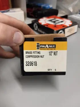 320618 PIK-A-NUT Compression