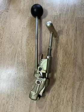P-1000 PT COUPLING COMPANY Punch Lok Tool Clamps Gently