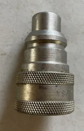 S25-4-4 SAFEWAY Hydraulic Adapter Fitting Deere Cone Coupler