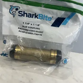 UXL0635 SHARKBITE Push Connect Slip Coupling Fitting