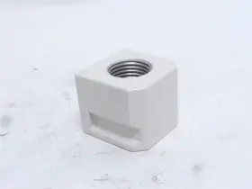 E400-N04-A SMC Box Pipe Adapter