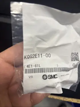 KQG2E11-00 SMC Bulkhead Union Steel Pack