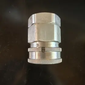 SVHC-16 SNAP-TITE Female Coupler Steel