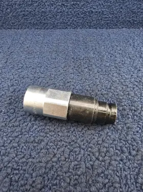 STUCCHI-M-APM9 STUCCHI Flat Hydraulic Connect Coupler