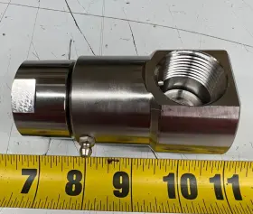 9SS16FP100XFP100-NI-V SUPER SWIVEL Deg Steel Viton Seal Nptf