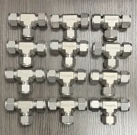 316-1047 SWAGELOK Tees