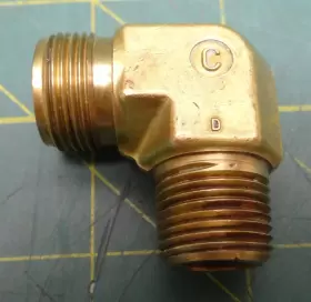 B-810-2-6 SWAGELOK Elbow Tube Od Male Npt Nut #2