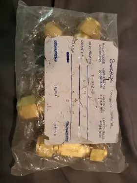 B-810-3 SWAGELOK Tube Fitting Compression