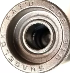 D-316-QC6 SWAGELOK Connect Coupler Thread Nipple #3