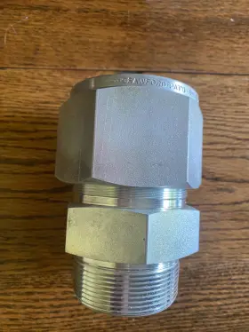 S3200132 SWAGELOK Male Connector Fitting Tube Npt