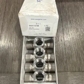 SO2511019B SWAGELOK Compression Fittings Tee Female Steel