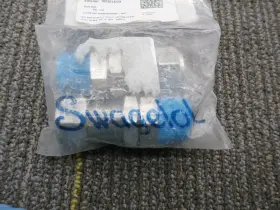 SS-1210-11-12 SWAGELOK Tube Bulkhead Male Connector Od Npt