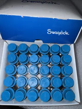 SS-6-A-6RS SWAGELOK Male Fnpt Adapter Seal Box