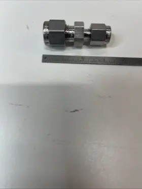 SS20062 SWAGELOK Steel Bulkhead Union Tube