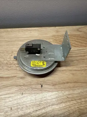 FS6779-1599 TRIDELTA Furnace Air Pressure Switch Lennox