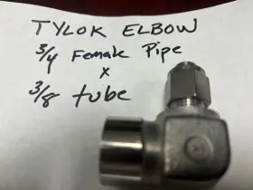 SS-4-RB-2 TYLOK Reducing Elbow Fnpt Tube Swagelok Nos