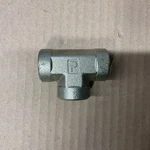 Parker Female Tee Pipe Fitting 3/4 Lot Of 7. Fixed Price $180.00.